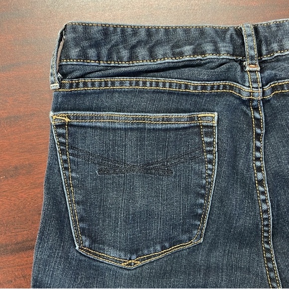 Gap 1969 Curvy Profile Jeans - Picture 3 of 5